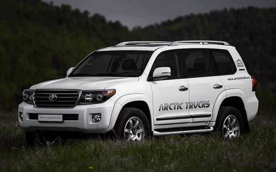 Toyota Land Cruiser AT33 by Arctic Trucks (J200) '2011